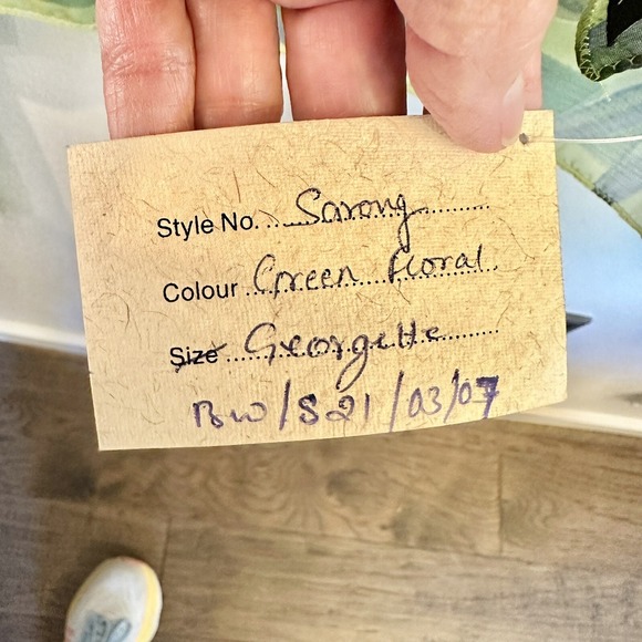 Tashaka‎ Beach Wrap Swim Suit Cover-up Sarong Scarf Green Floral 40" X 70" - Picture 5 of 9